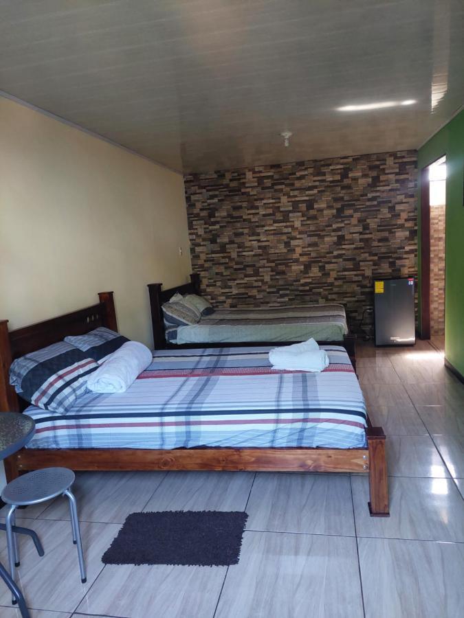 Anchia - Hostel Alajuela Buitenkant foto