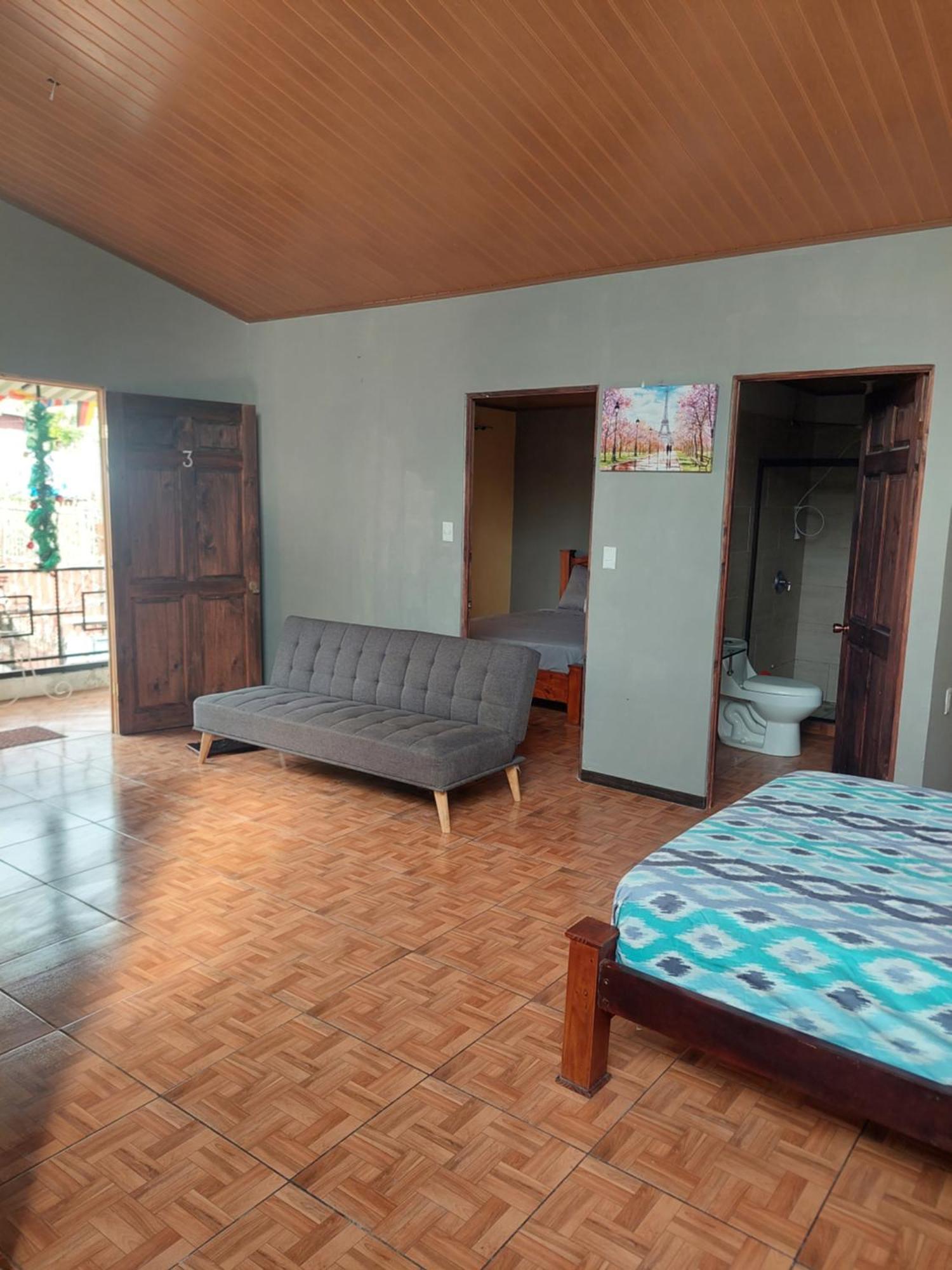 Anchia - Hostel Alajuela Buitenkant foto